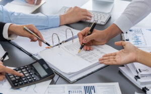 Advice for accounts receivable outsourcing clients on cash flow issues.